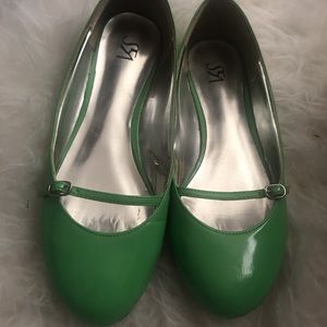Green Flats for Summer